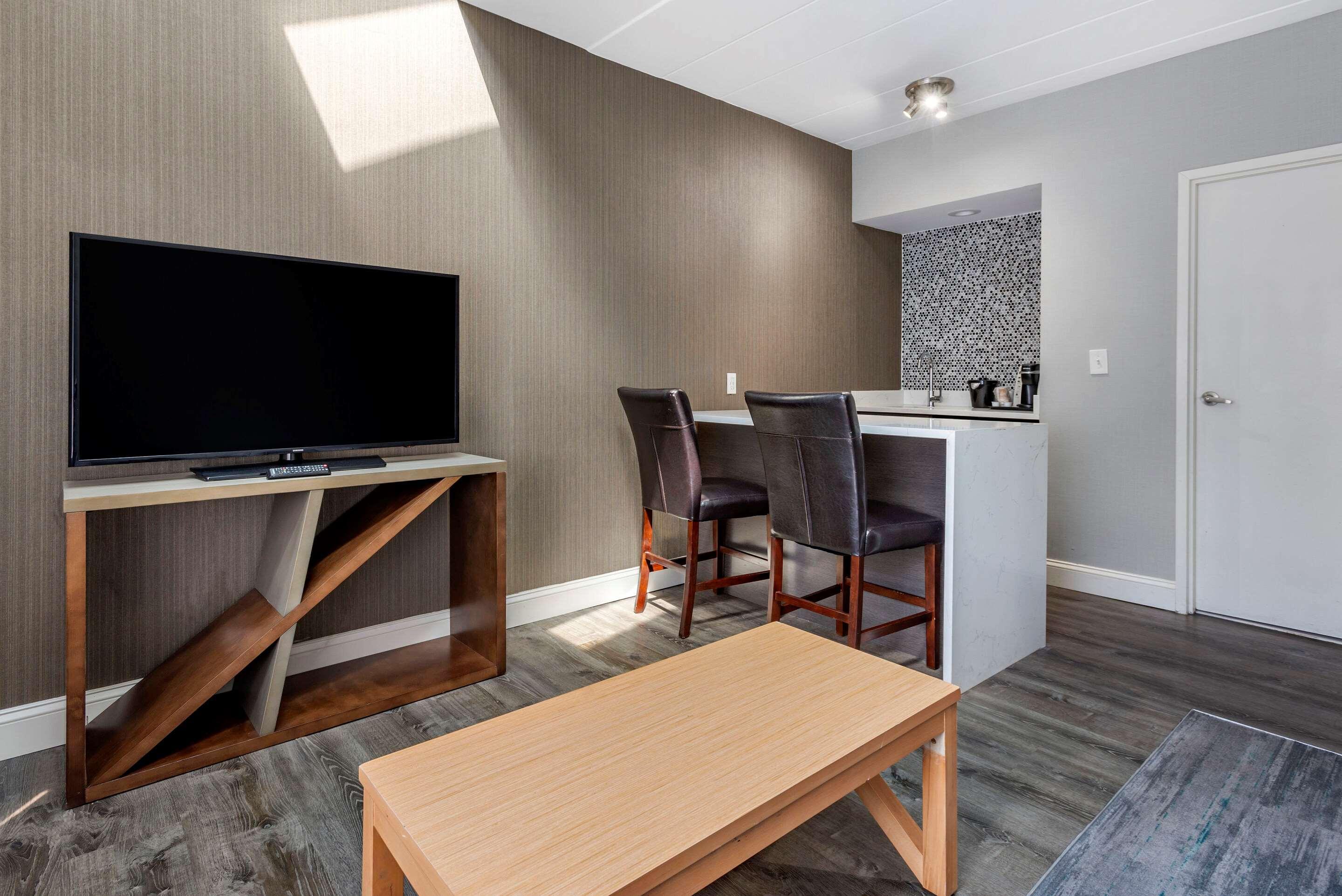 Somerset Lofts Екстер'єр фото
